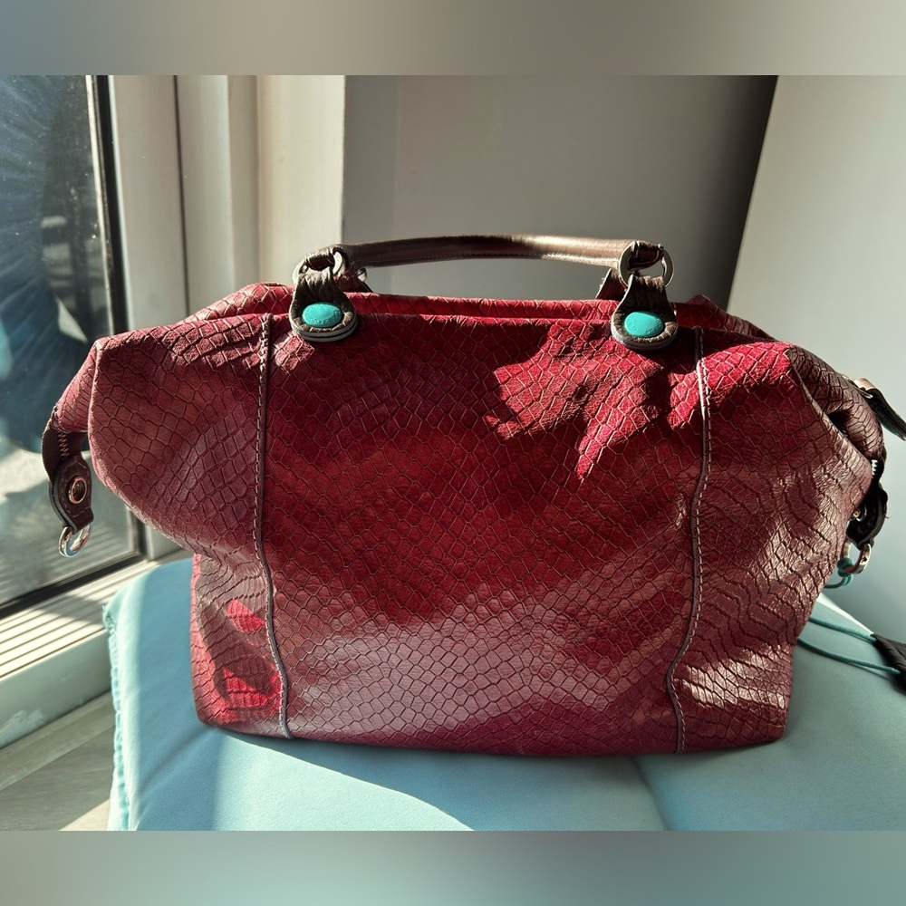 GABS convertible hand bag. Genuine Italian leather. Boho chic. Slouchy. Elegant